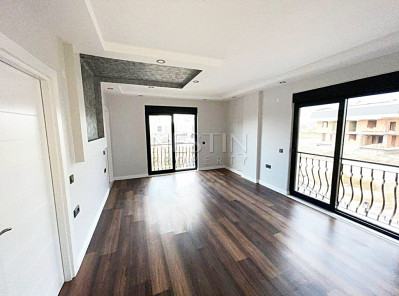 Новая и красивая вилла 5+1 в районе Лара с бассейном фото 36