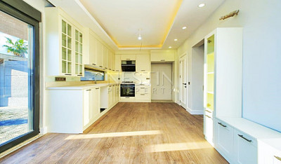 Красивая и уютная Вилла 3+1 в районе Лара фото 6