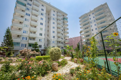 Квартиры планировкой 2+1 в районе Тосмур в 200 м от Средиземного моря фото 1