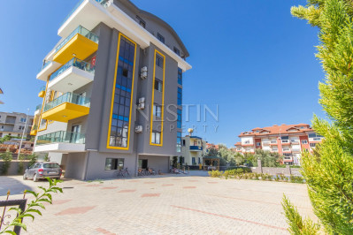 Просторный Пентхаус 5+1 в районе Оба с видом на горы и крепость Алании фото 1