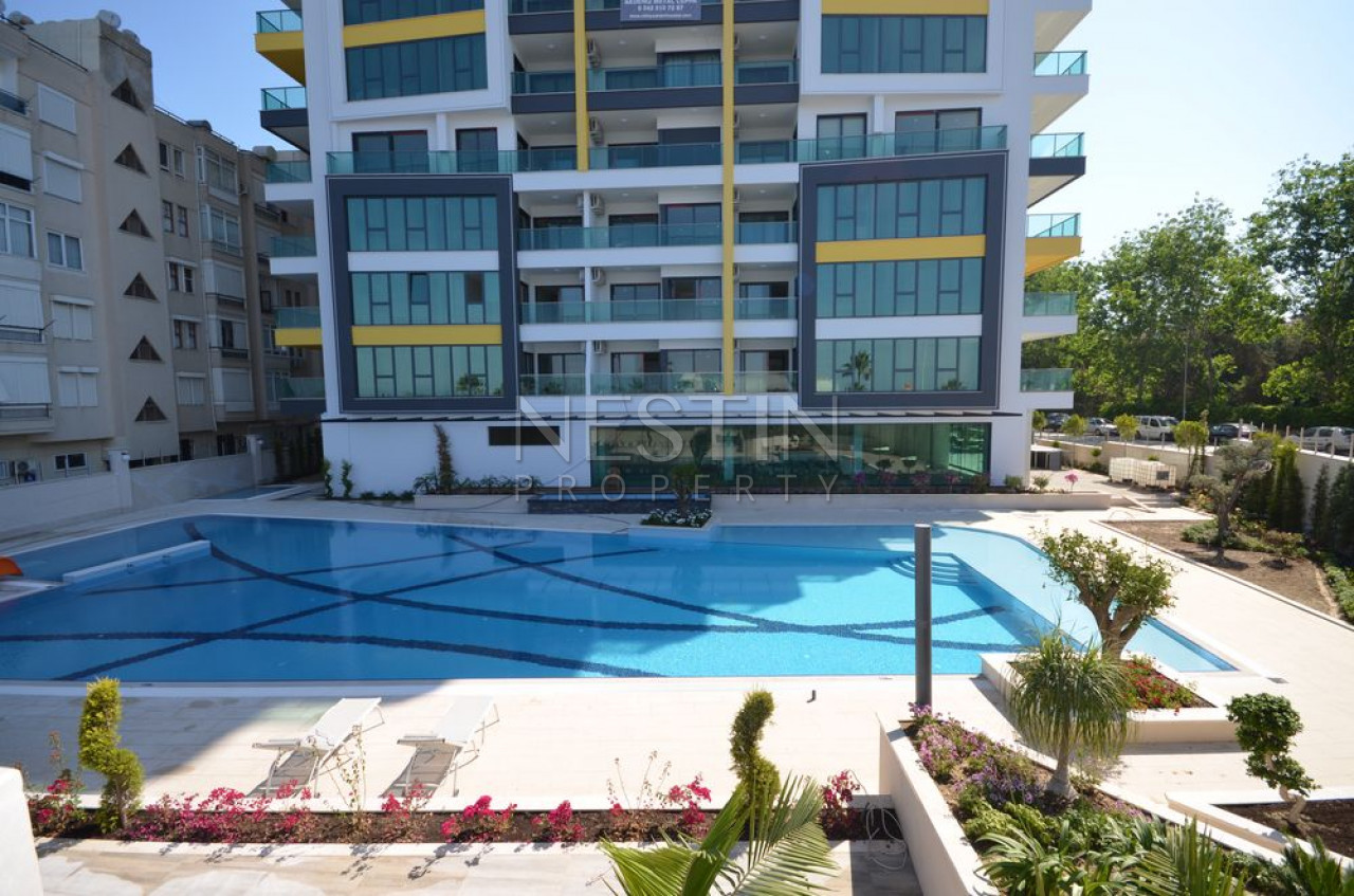 Просторная квартира 2+1 в хорошем комплексе в районе Махмутлар фото 2