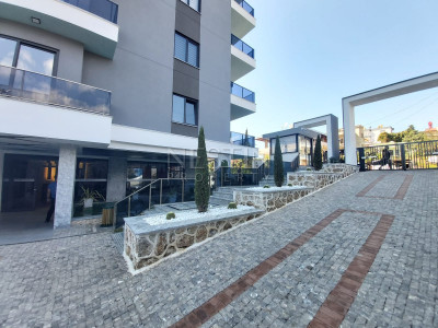 Просторная квартира 4+1 в жилом комплексе в районе Махмутлар фото 3