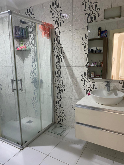 Квартира 2+1 с отдельной кухней в районе Кестель в 200 м от моря фото 20