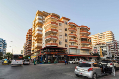 Просторная квартира 1+1 в районе Махмутлар с видом на горы фото 1