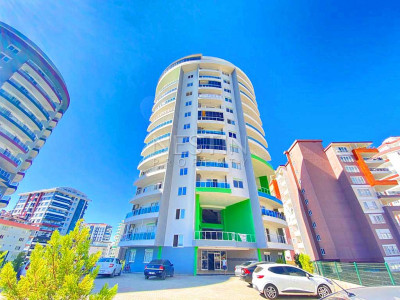 Бюджетное предложение квартиры 1+1 с видом на горы в районе Махмутлар фото 2