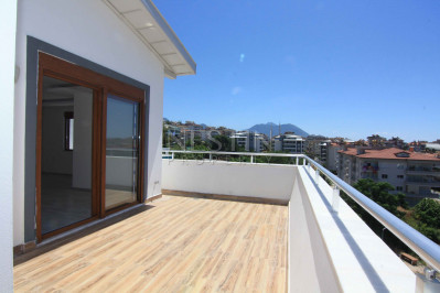 Пентхаус 4+1 в центре города Аланья с видом на горы фото 29