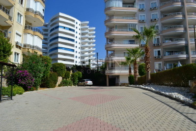 Квартира 2+1 с новой мебелью и техникой в районе Махмутлар фото 2
