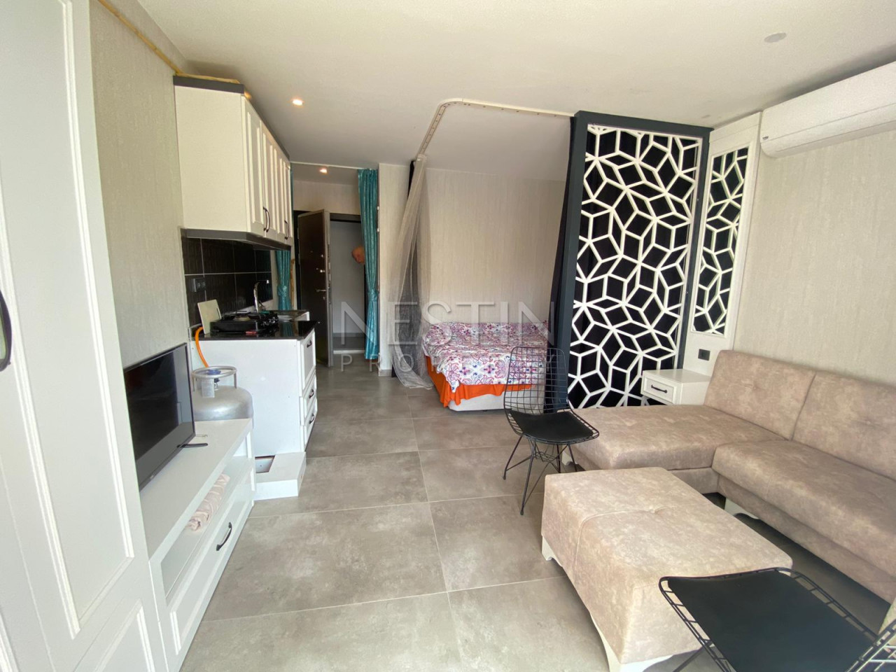 Квартира студия 0+1 с мебелью и техникой в районе Каргыджак фото 16