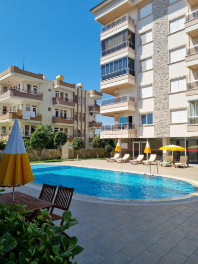 Просторный пентхаус 4+1 с шикарным видом на море в районе Кестель фото 1