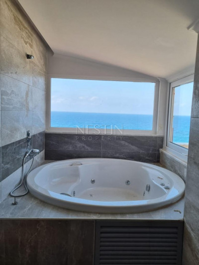 Просторный пентхаус 4+1 с шикарным видом на море в районе Кестель фото 20