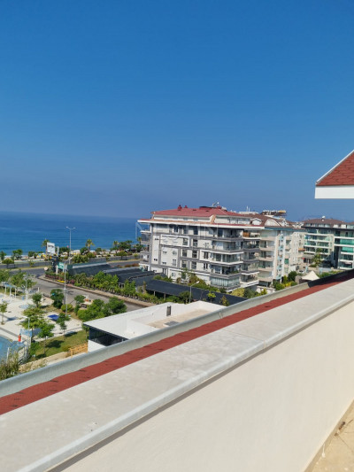 Пентхаус 4+1 в районе Кестель с красивый видом на море фото 15