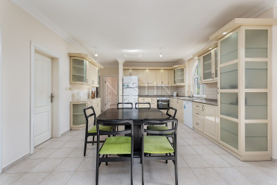 Вилла планировкой 3+1 в окружении леса в районе Авсаллар фото 3