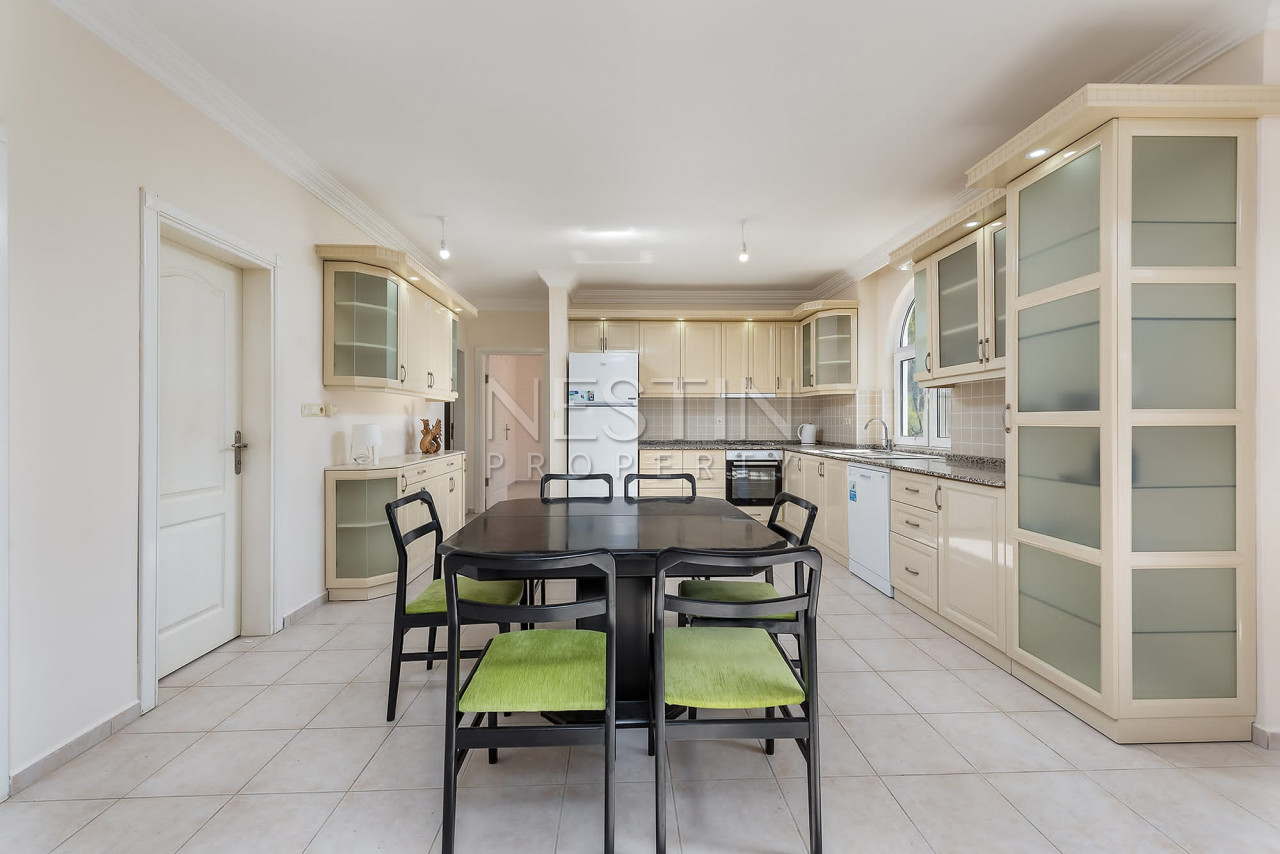 Вилла планировкой 3+1 в окружении леса в районе Авсаллар фото 3