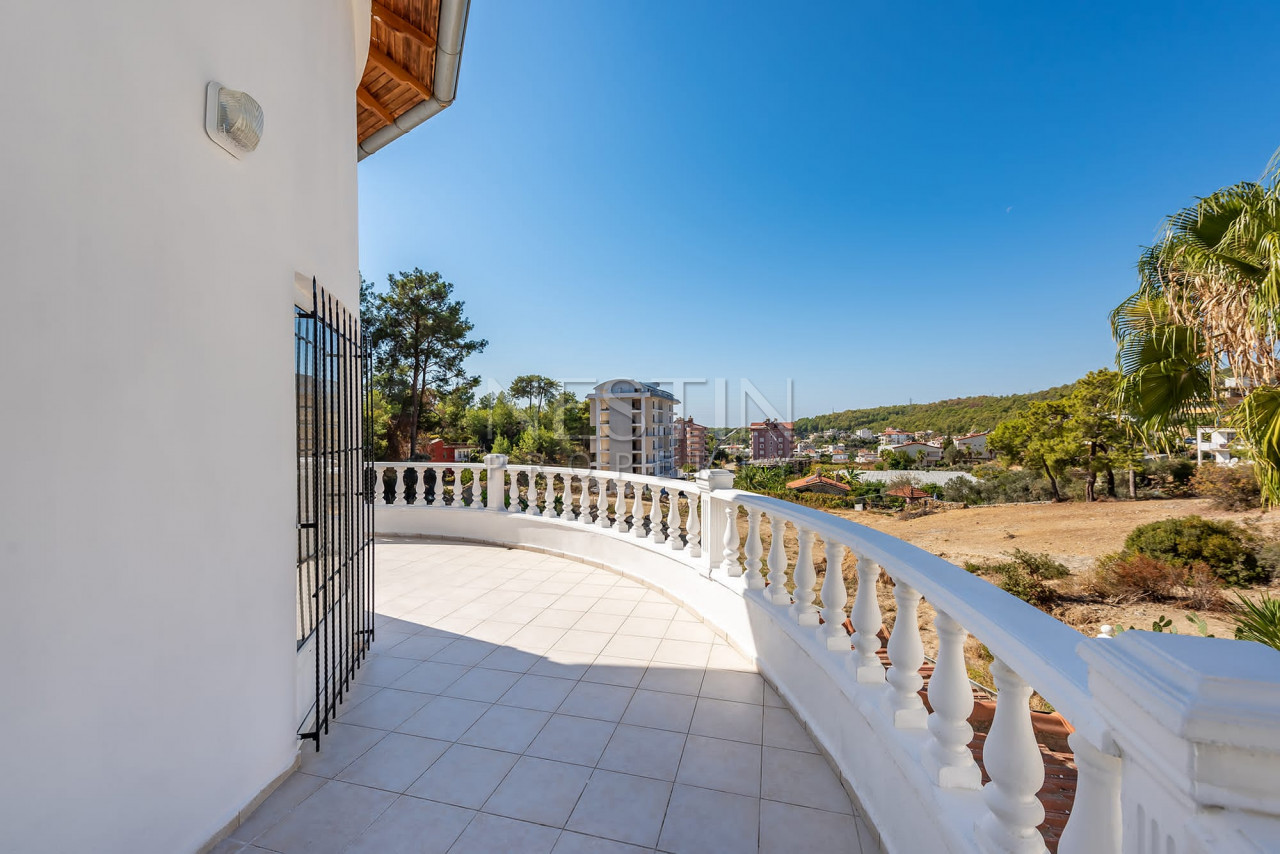 Вилла планировкой 3+1 в окружении леса в районе Авсаллар фото 12