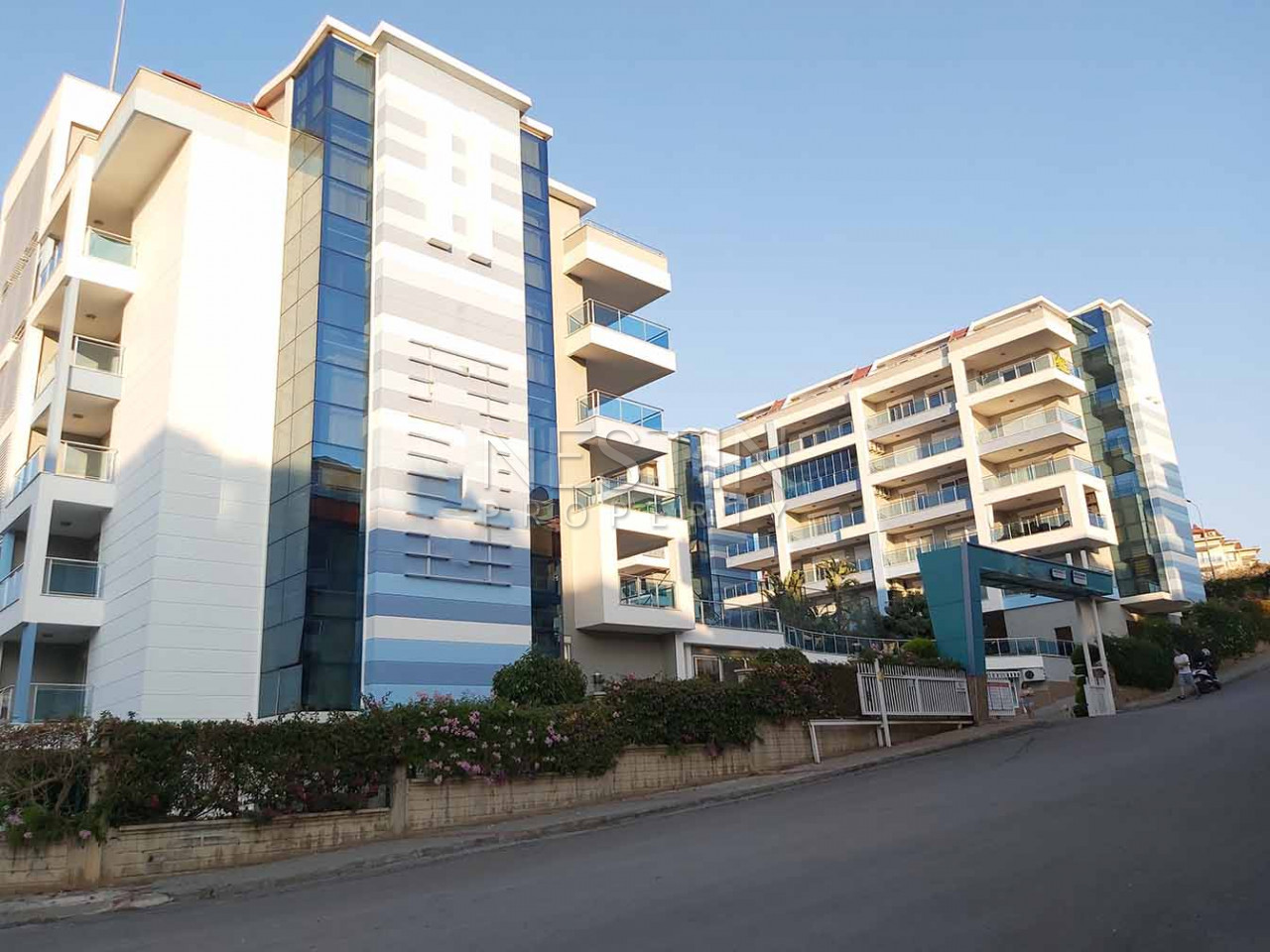 Квартира 1+1 в хорошем комплексе в районе Кестель в 350 м от моря фото 3