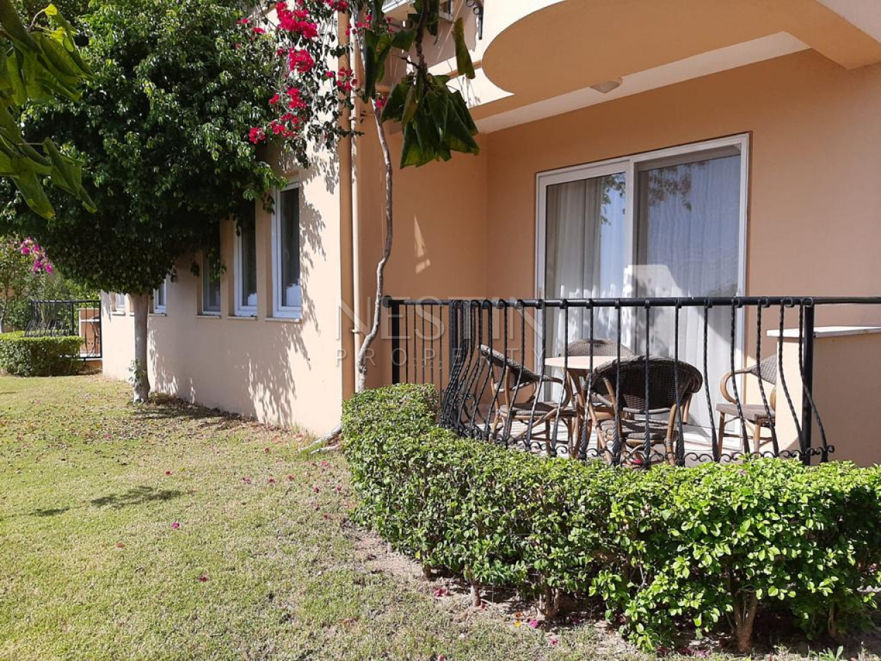 Апарт вилла 3+1 в районе Каргыджак в комплексе отельного типа фото 2