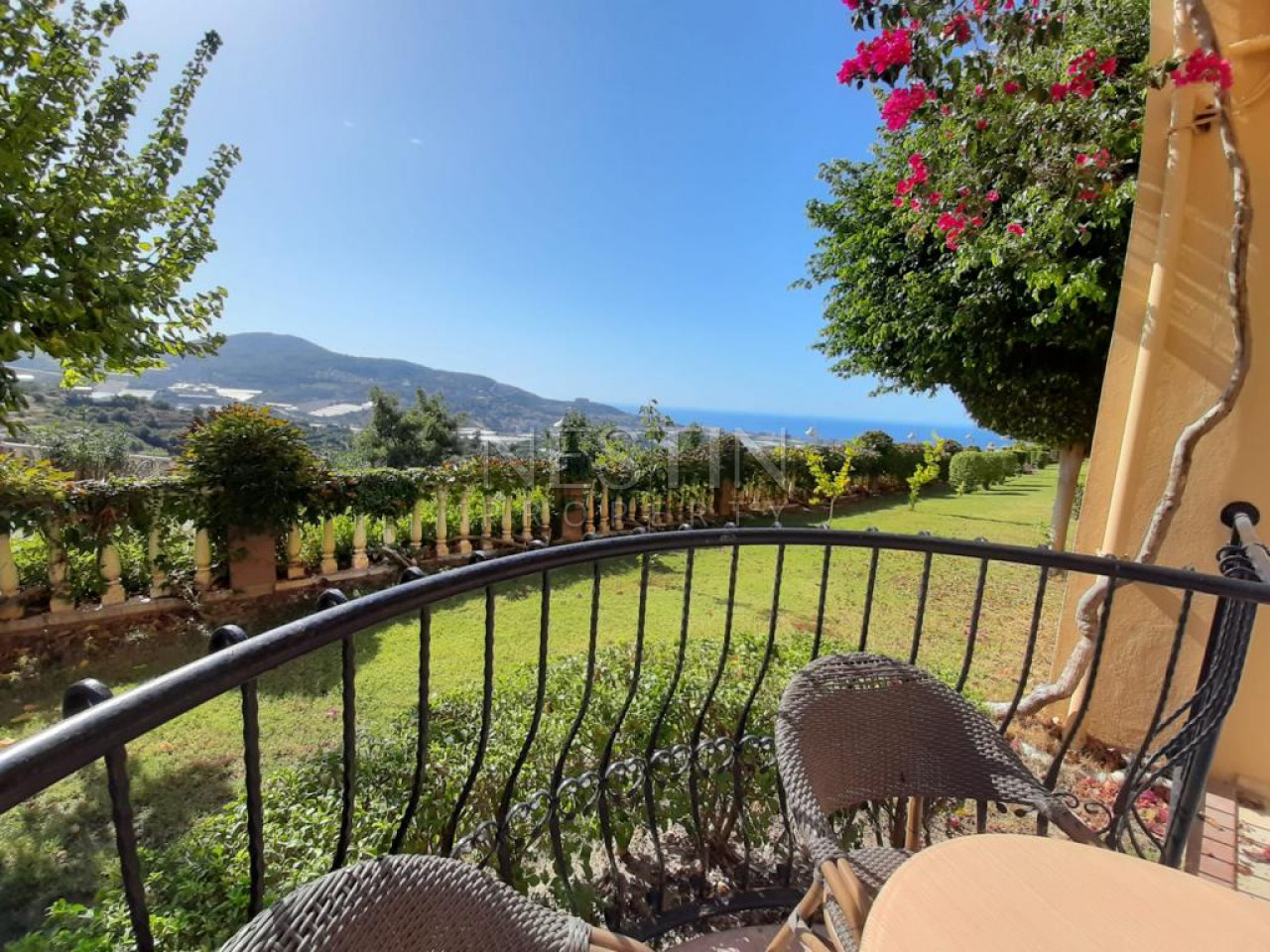 Апарт вилла 3+1 в районе Каргыджак в комплексе отельного типа фото 18