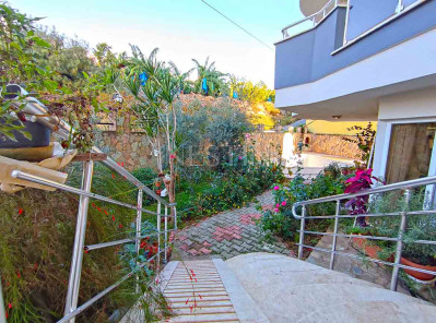 Большая квартира пентхаус 3+1 в районе Махмутлар с красивым видом фото 5