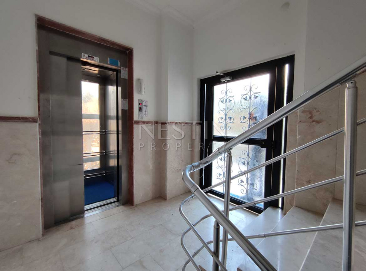 Большая квартира пентхаус 3+1 в районе Махмутлар с красивым видом фото 7