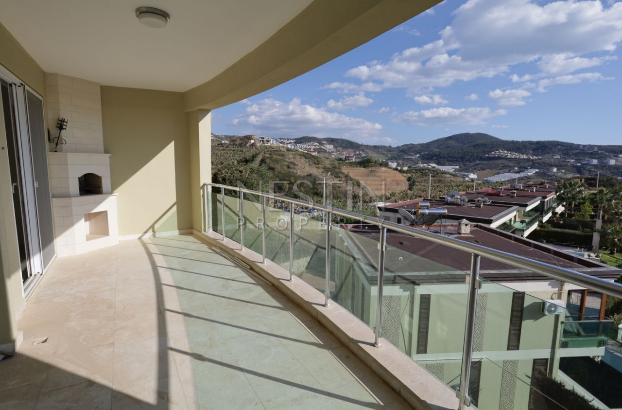 Таунхаус 3+1 в районе Каргыджак с шикарным видом на море и годы фото 8