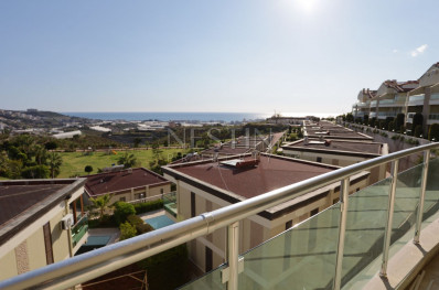 Таунхаус 3+1 в районе Каргыджак с шикарным видом на море и годы фото 10