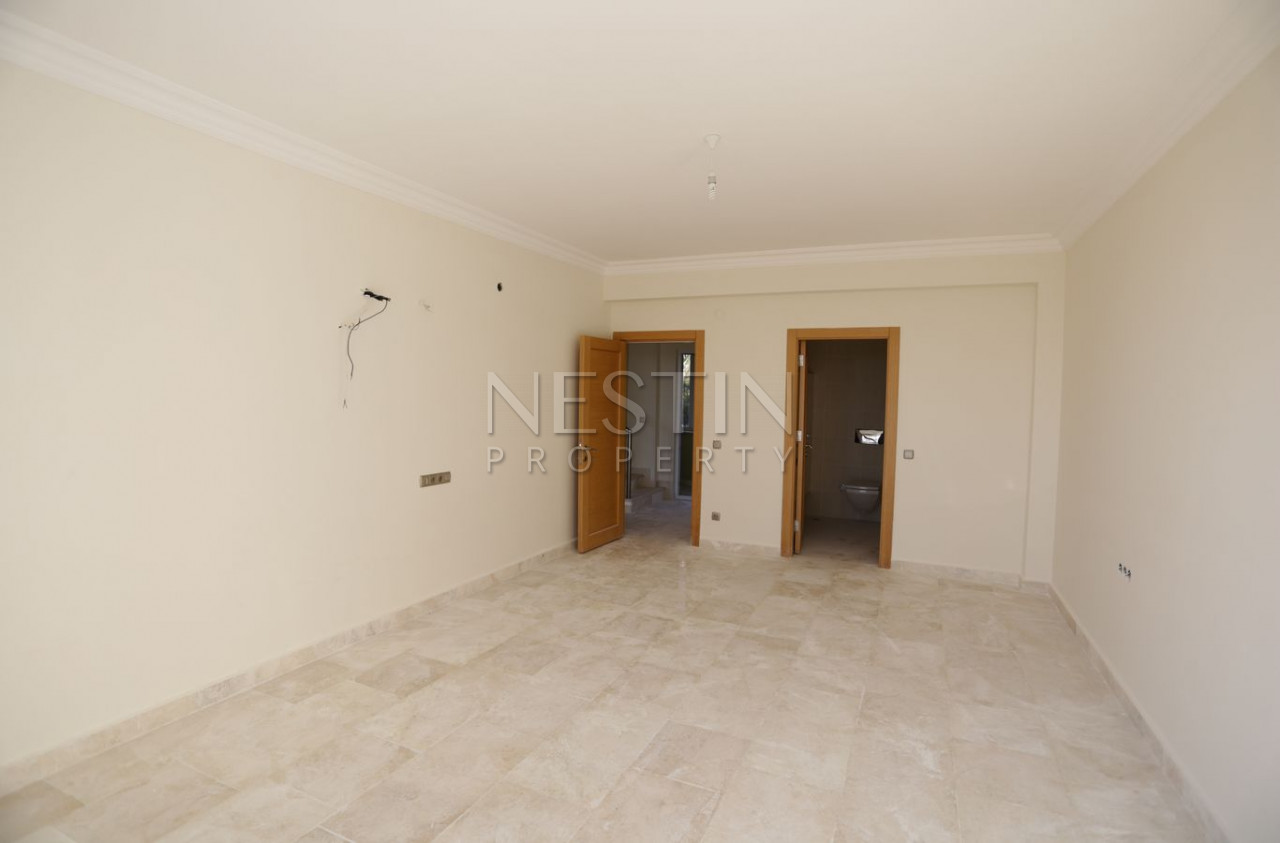 Таунхаус 3+1 в районе Каргыджак с шикарным видом на море и годы фото 19