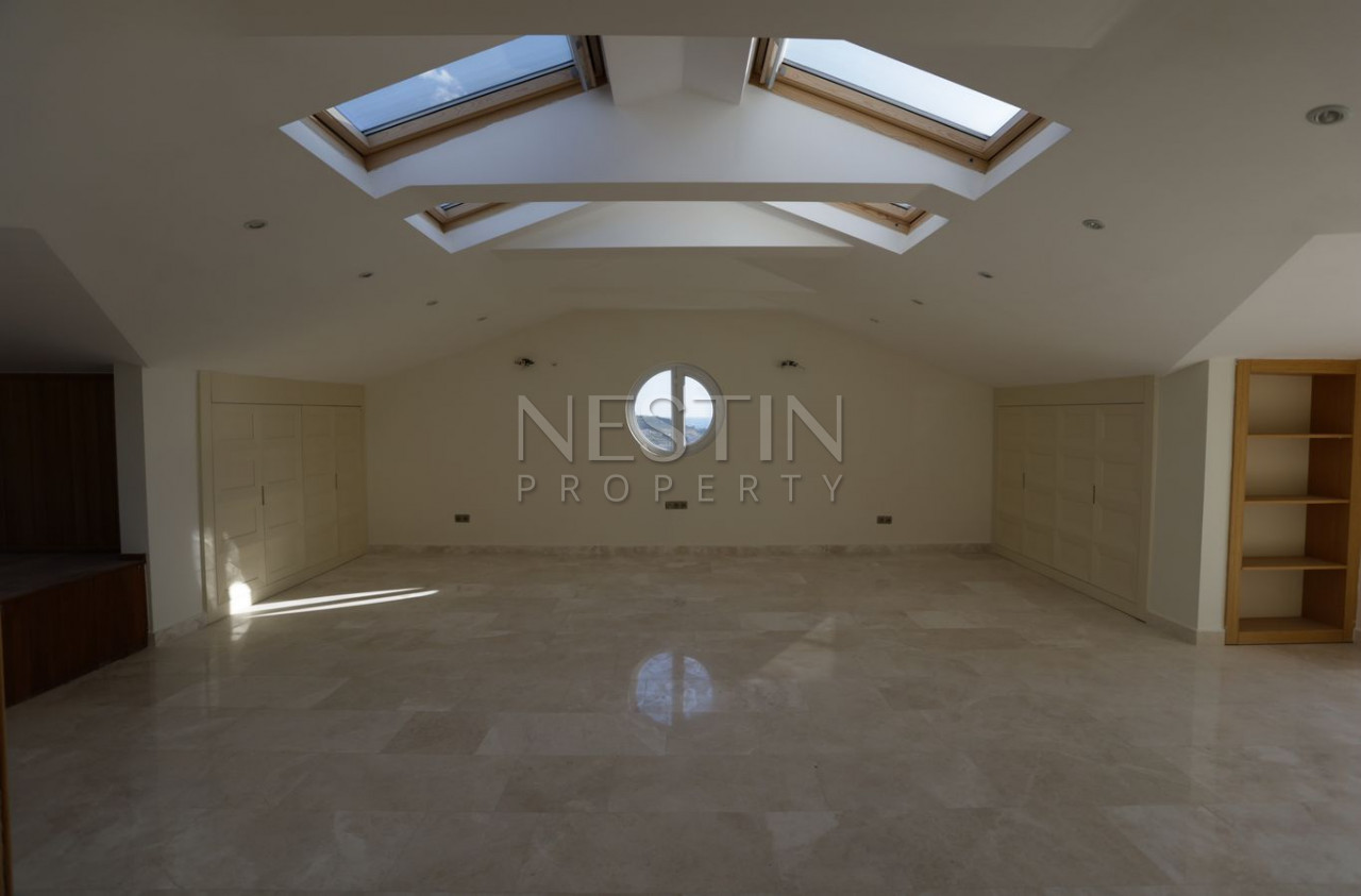 Таунхаус 3+1 в районе Каргыджак с шикарным видом на море и годы фото 32