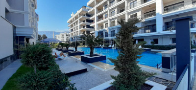 Квартира 2+1 в хорошем комплексе в районе Каргыджак в 100 м от моря фото 1