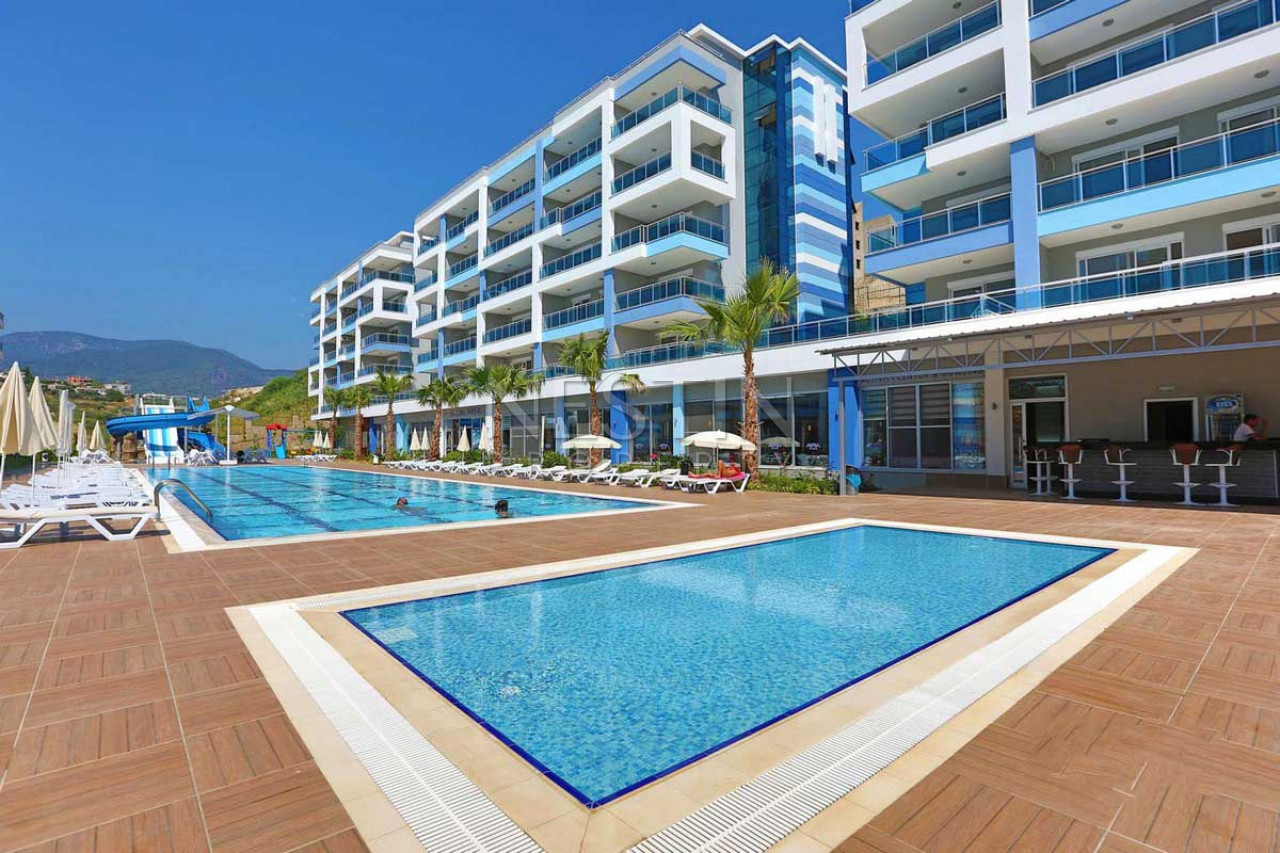 Пентхаус планировкой 4+1 с панорамным видом на море в районе Кестель фото 4