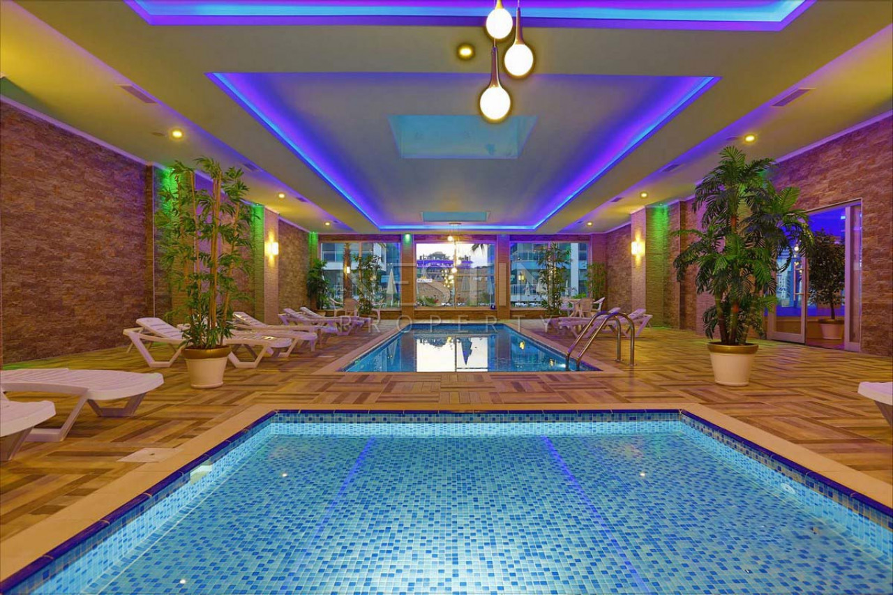 Пентхаус планировкой 4+1 с панорамным видом на море в районе Кестель фото 17