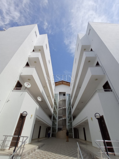 Бюджетная квартира 1+1 в районе Конаклы с видом на море и город фото 5