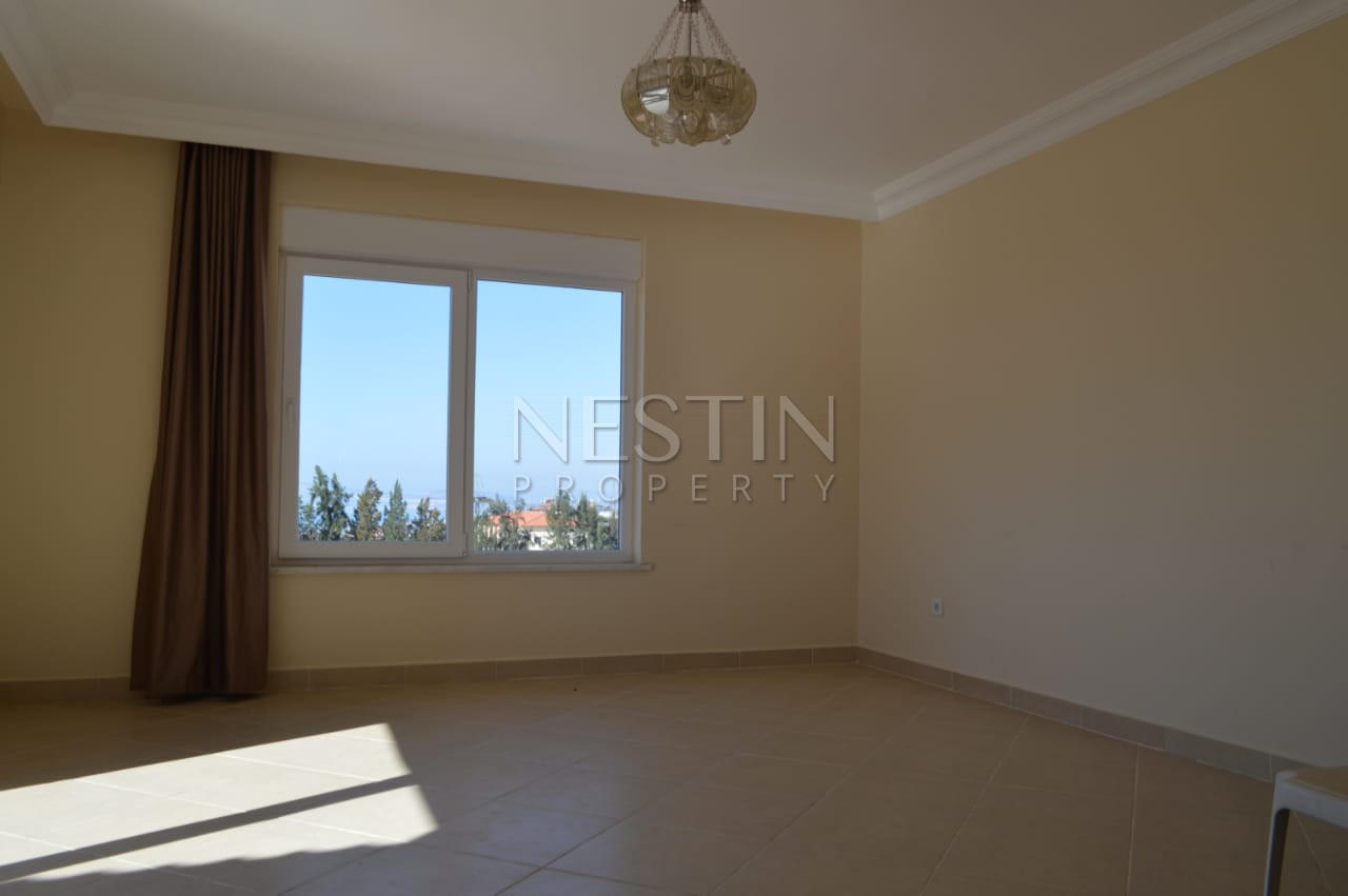 Пентхаус 3+1 в районе Махмутлар с красивым видом на море и горы фото 13