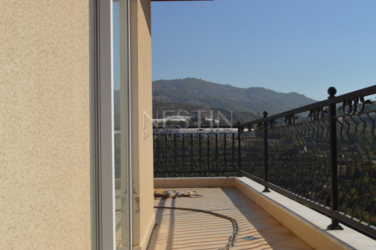 Пентхаус 3+1 в районе Махмутлар с красивым видом на море и горы фото 17