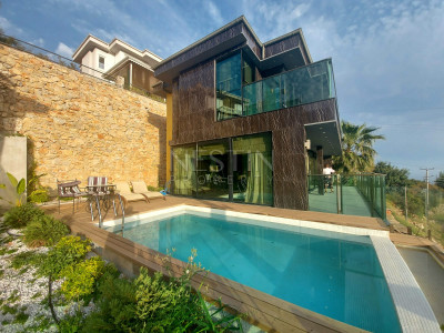 Шикарная вилла с прекрасным видом на Средиземное море в районе Бекташ фото 1