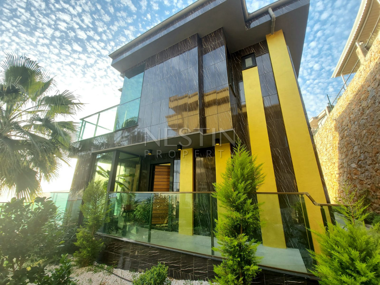 Шикарная вилла с прекрасным видом на Средиземное море в районе Бекташ фото 3