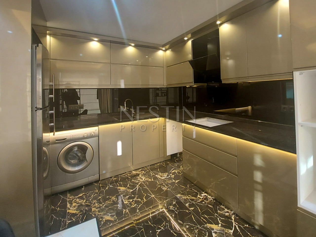 Шикарная вилла с прекрасным видом на Средиземное море в районе Бекташ фото 7