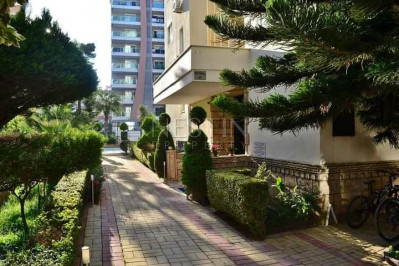 Просторная квартира 4+1 с видом на горы в районе Махмутлар фото 2