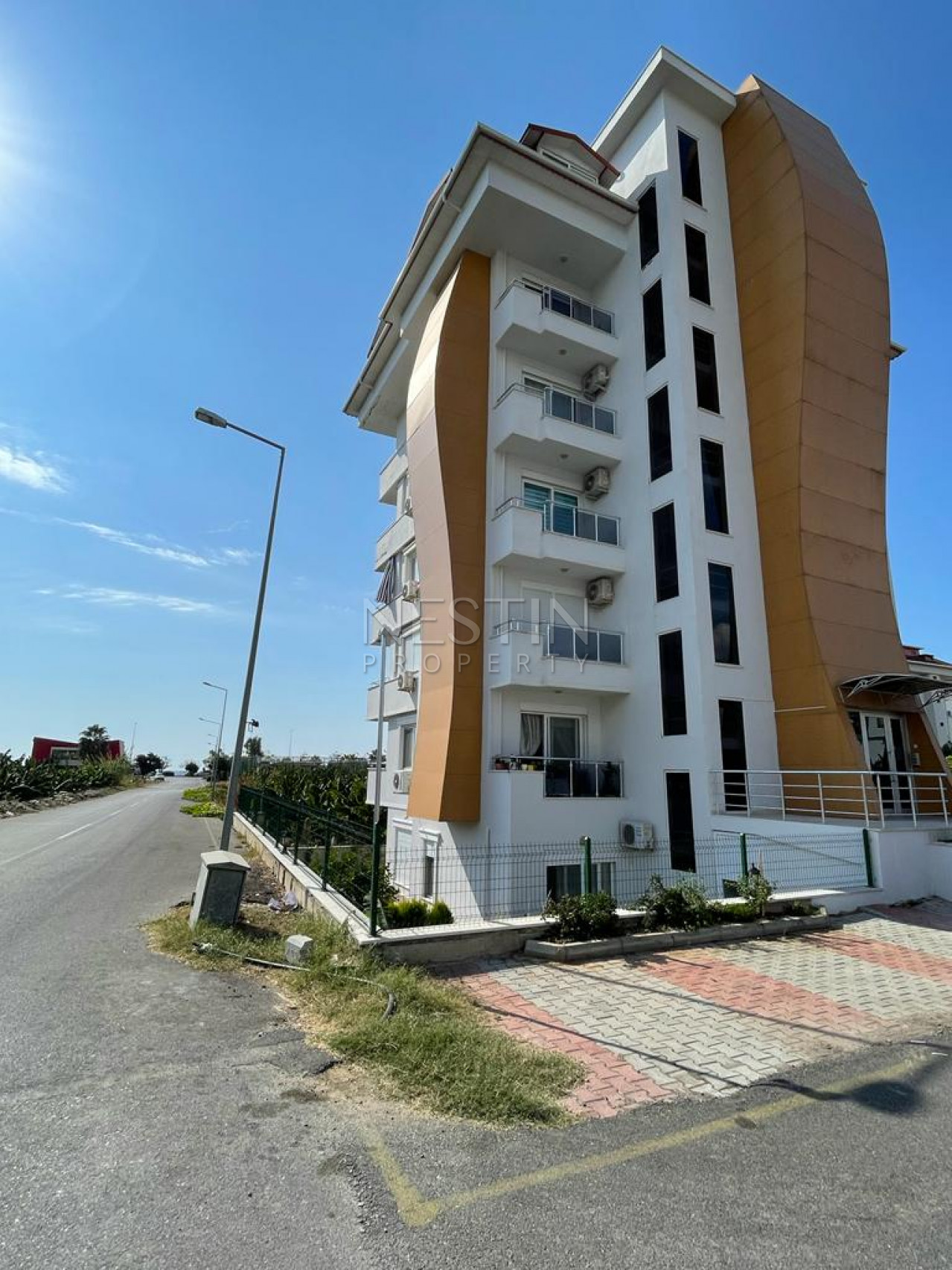 Садовый дуплекс 2+1 в районе Кестель в 150 м от моря фото 1