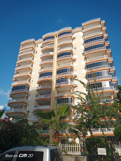 Пентхаус 4+1 с красивым видом, в районе Махмутлар, в 150 м от моря фото 1