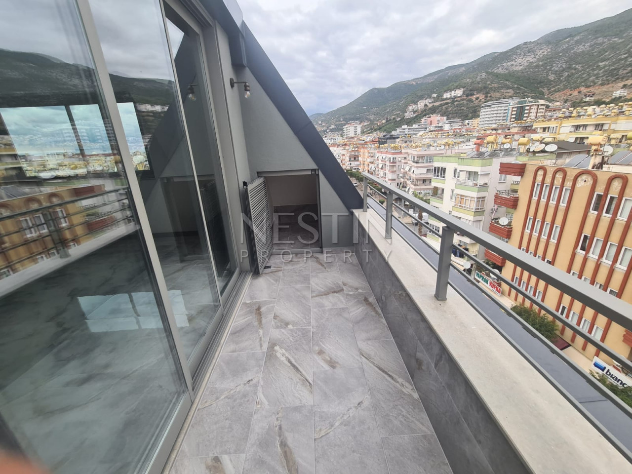 Пентхаус в новом комплексе центра Алании в 500 м от пляжа Дамталаш фото 23