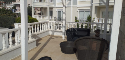 Вилла 4+1 в районе Джикджилли с прекрасным панорамным видом на море и крепость фото 9