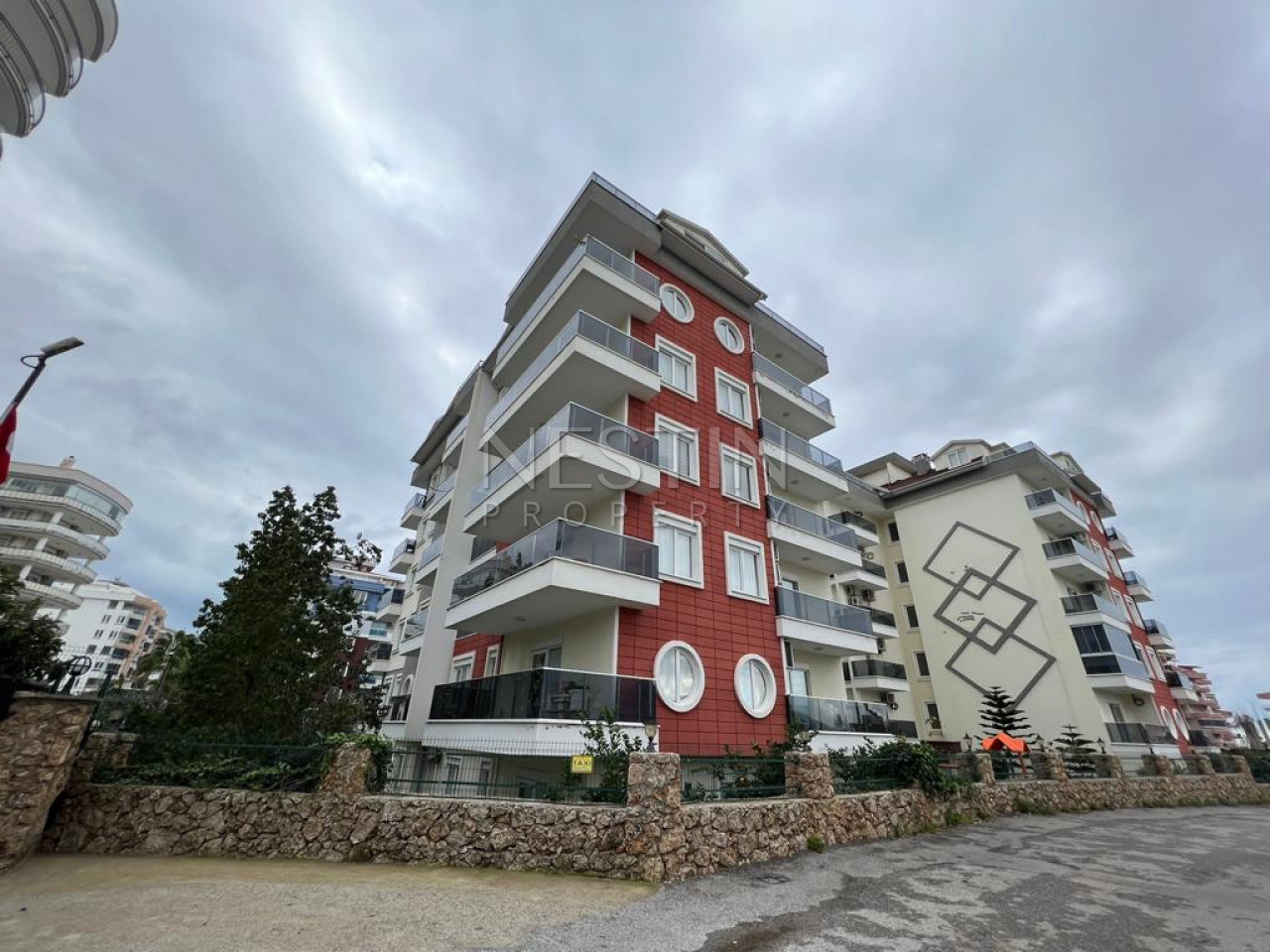 Уютная квартира 2+1 с отдельной кухней в районе Тосмур фото 1