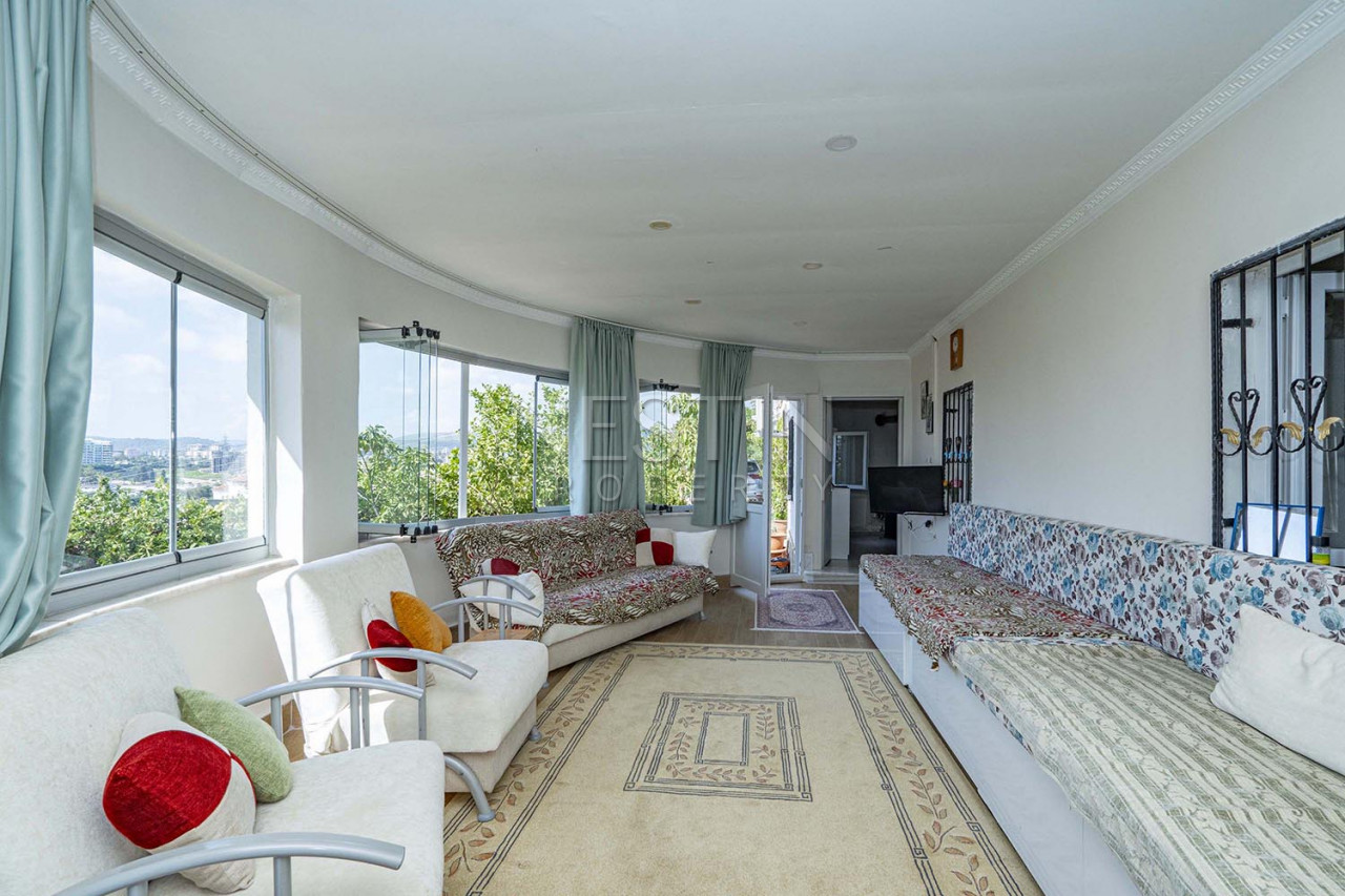 Вилла 6+1 в районе Турклер с видом на море и приятной стоимости фото 10