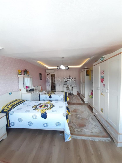 Просторный пентхаус 5+1 с видом на море в районе Кестель фото 12