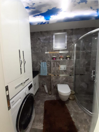 Просторный пентхаус 5+1 с видом на море в районе Кестель фото 13