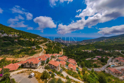 Вилла 3+1 в районе Бекташ с красивым видом на море и крепость Алании фото 4