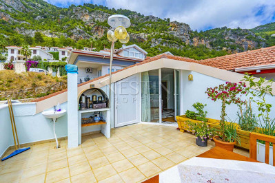 Вилла 3+1 в районе Бекташ с красивым видом на море и крепость Алании фото 19