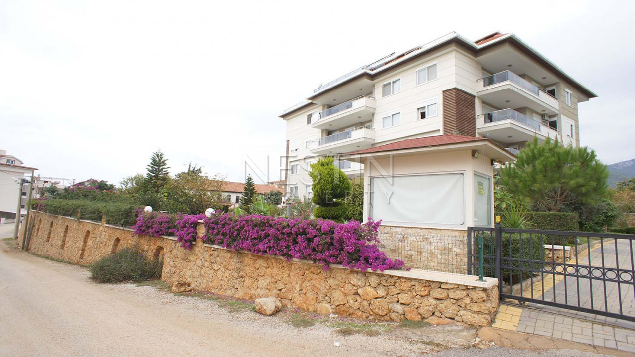 Просторная квартира 3+1 с отдельной кухней в районе Оба фото 1