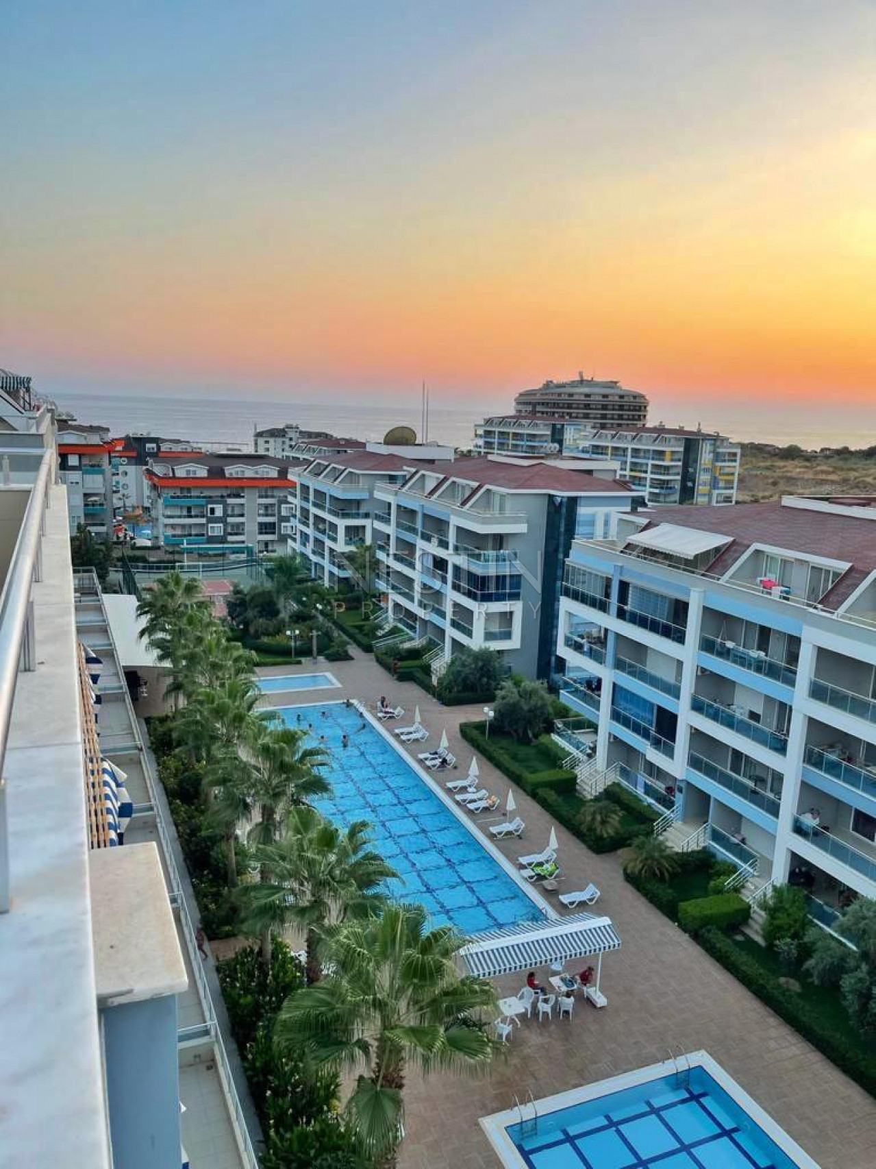 Квартира пентхаус 3+1 в районе Кестель в 200 м от моря фото 3