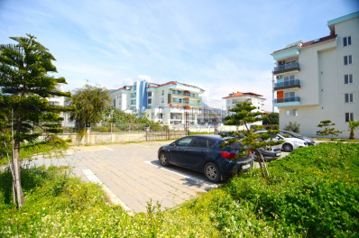 Квартира пентхаус 2+1 в районе Кестель с красивым видом фото 2